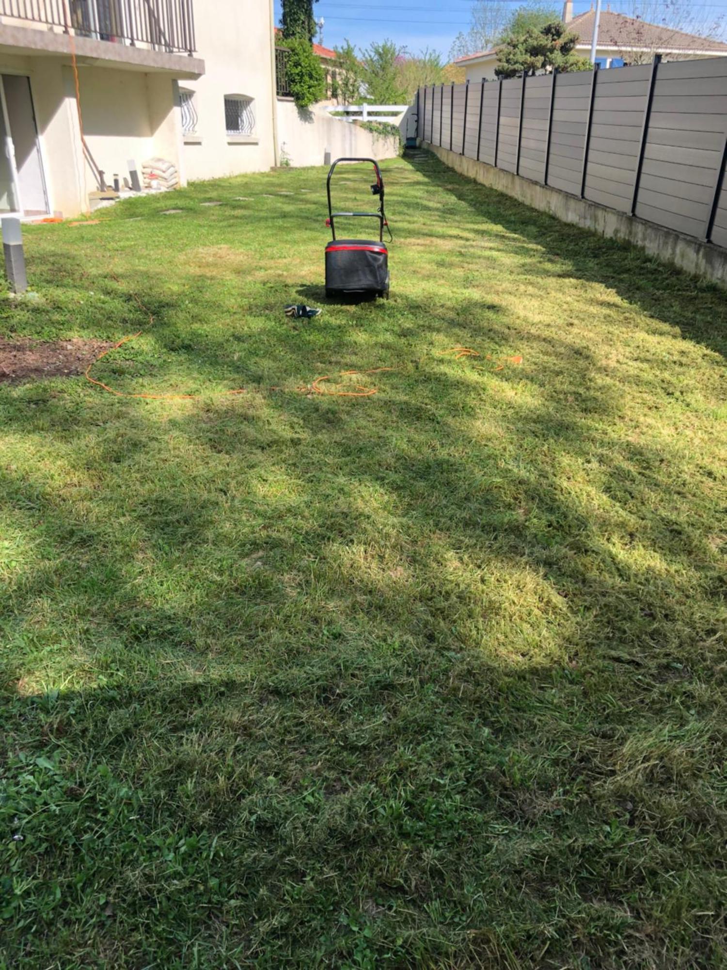 Appartement Donnant Sur Jardin Avec Terrasse. *